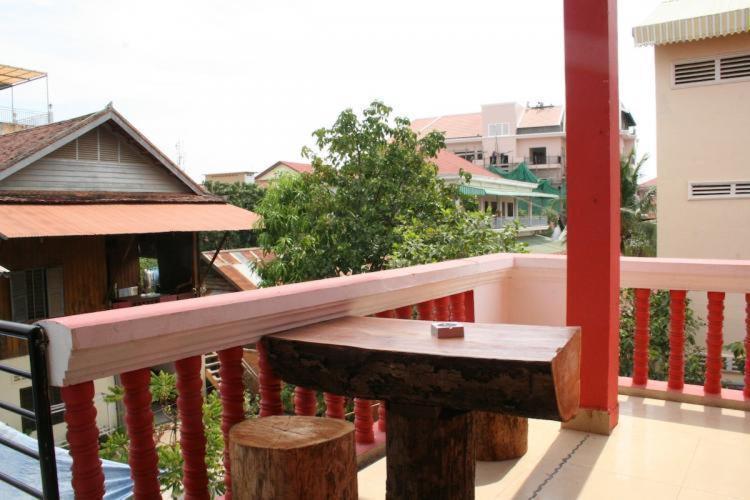 Ladybug Guesthouse Siem Reap Buitenkant foto